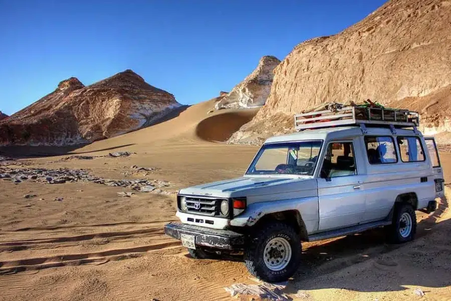 Rodzinne safari Jeepem 4×4 WD (Quad Bike Safari & Camel Ride}.